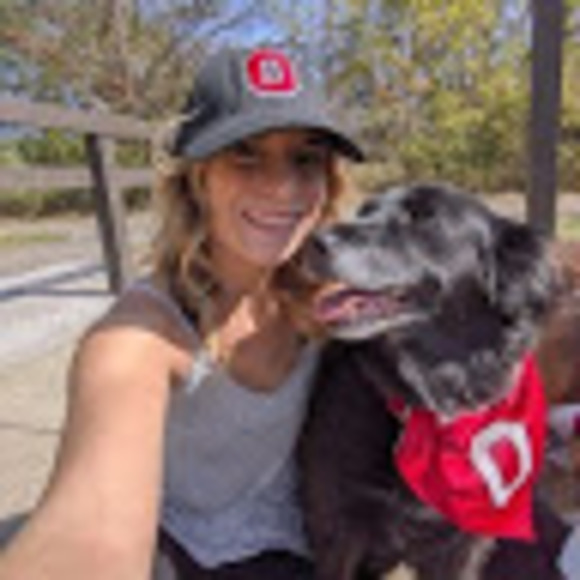 Meet your Posher, Sarah - Picture 1 of 1